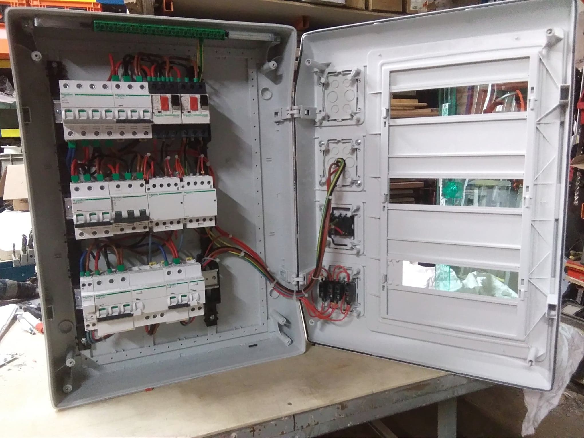 39982790_1819785218116903_8045630298496434176_n Tableau2